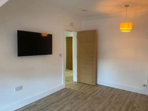 5 Smithhills Paisley Central GLW & Glasgow access