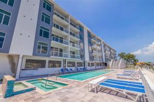 Luxury Waterfront Penthouse with Amenities and Services