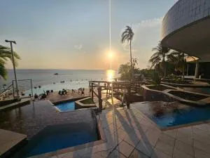 Tropical Executive Luxuoso Vista pro Rio - Iranduba