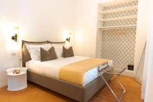 Palazzo Castriota Scanderbeg - the rooms