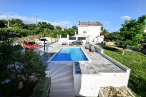 Apartments Radojka - Rtina