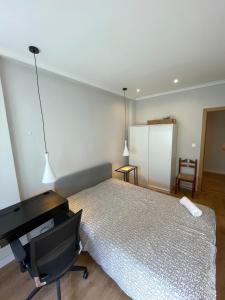 Quarto de casal close to Lisbon Flat equipado