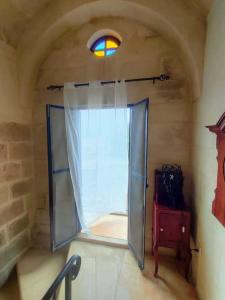 Charming Room in Villa with pool, Gozo-TripInnGozo