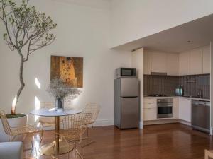 Degraves Della Casa- In the Heart of Melbourne CBD