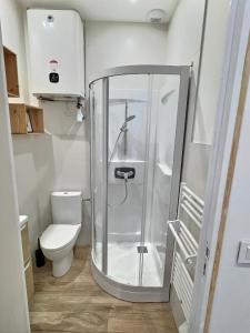 Appartements WonderHost, joli studio renove vers boulevard des Pyrenees : photos des chambres