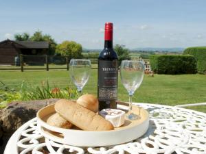 Beautiful Views Historic 16th Cent Barn Conversion - Pass the Keys