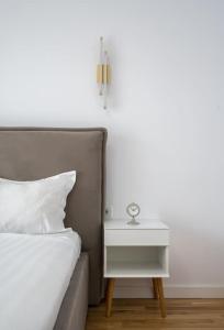 The WHITE - Family Escape - Loft