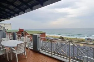 25 Stay at Terrace Mews - Scottburgh
