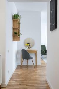 The WHITE - Family Escape - Loft