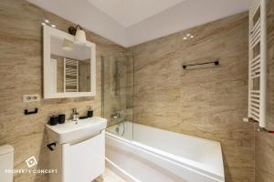 Central Residence Apartment 922