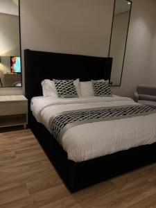 أستديو هادي وراقي