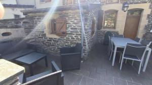 Maisons de vacances Le Doux Rivage, proche de Charleville, jardin et acces a la voie verte : photos des chambres