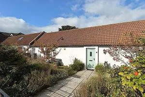 Charming 3 Bed Cottage - Newtongrange