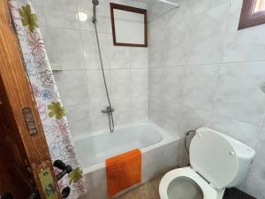 Larisa house
