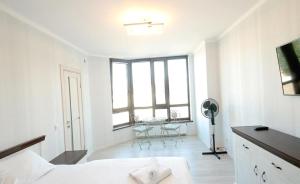 "Deluxe Apartments" L 26-10 - 11217