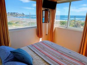 Pichilemuhostel SurfersView