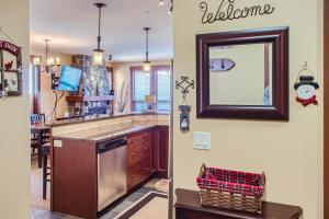 Stonegate Resort Unit C103