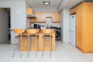 Chic 1-Bedroom Apartment In The Heart Of The City