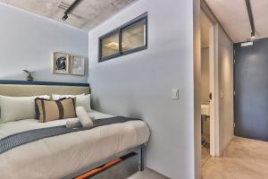 Couples retreat, central, Promenade, night life!