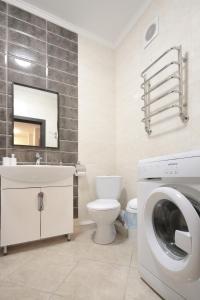 "Deluxe Apartments" C 16-Є - 1221