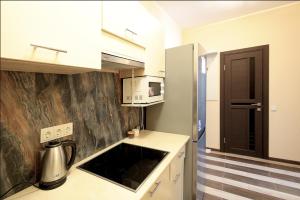 "Deluxe Apartments" C 16-Є - 1221