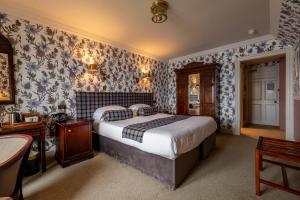 Superior Double Room room in Bunchrew House Hotel