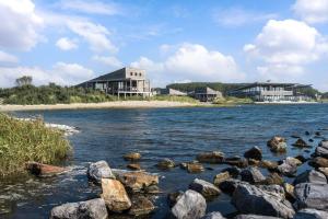 Luxury Waterfront Retreat 4p - Comfort & Panoramisch Uitzicht - Villa 13