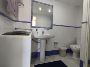 Bungalow next Yumbo Center