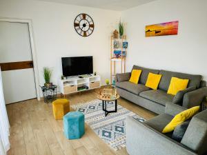 Sunny Side Up - Private 3BR villa with pool