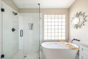 Cave Creek Classy 4 bedrooms, Heated pool, pool table