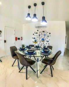 Luxurious 3 Bedroomed Penthouse