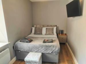 Chelsea 2 bedroom promenade apartment