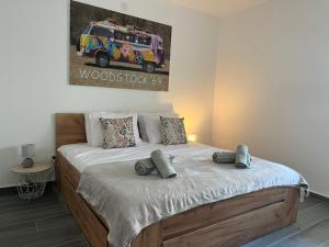 Ocean view by Charmes A