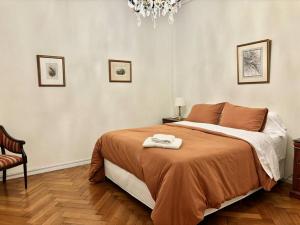 Elegante y amplio departamento