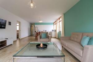 Ocharan 410 by Wynwood House