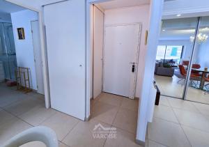 Les Gregoriennes T2 Climatisé Hyeres Centre-Terrasse-Parking-Wifi