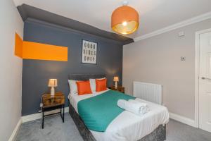 Super Central 1 Bedroom Flat With Balcony Next To Brighton Beach