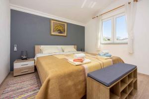 Apartment in Crikvenica 45071 