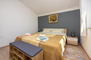 Apartment in Crikvenica 45071 