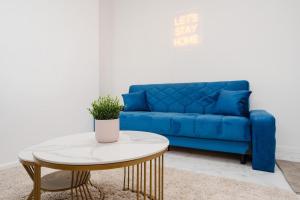 Liverpool Luxe Retreat 3 Bedroom House Next to Everton Stadium