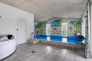 Nice Pool House On Scenic Møn - 沃尔丁堡