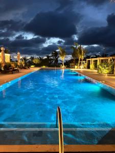 Lujo y relax frente al mar en Morros Eos