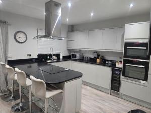 Beautiful AND Cosy -Home Sweet Home