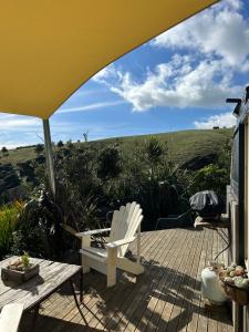 Raglan Tiny house escapes
