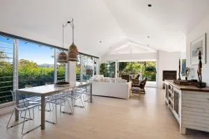 Daydreamer by TCC - Avalon