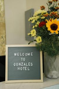 Gonzales Hotel