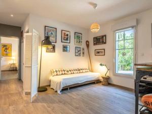 Villa darchitecte avec piscine chauffée et borne de recharge, parfaite pour des vacances en famille - FR-1-791-4