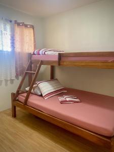 Budget Family 2BR Fast Wifi Free Pool beside SM Mall