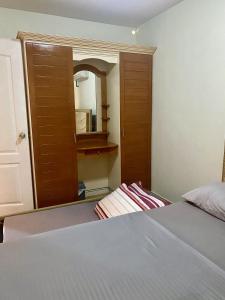 Budget Family 2BR Fast Wifi Free Pool beside SM Mall