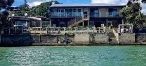 Waterfront Location holiday accommodation - Te Akau